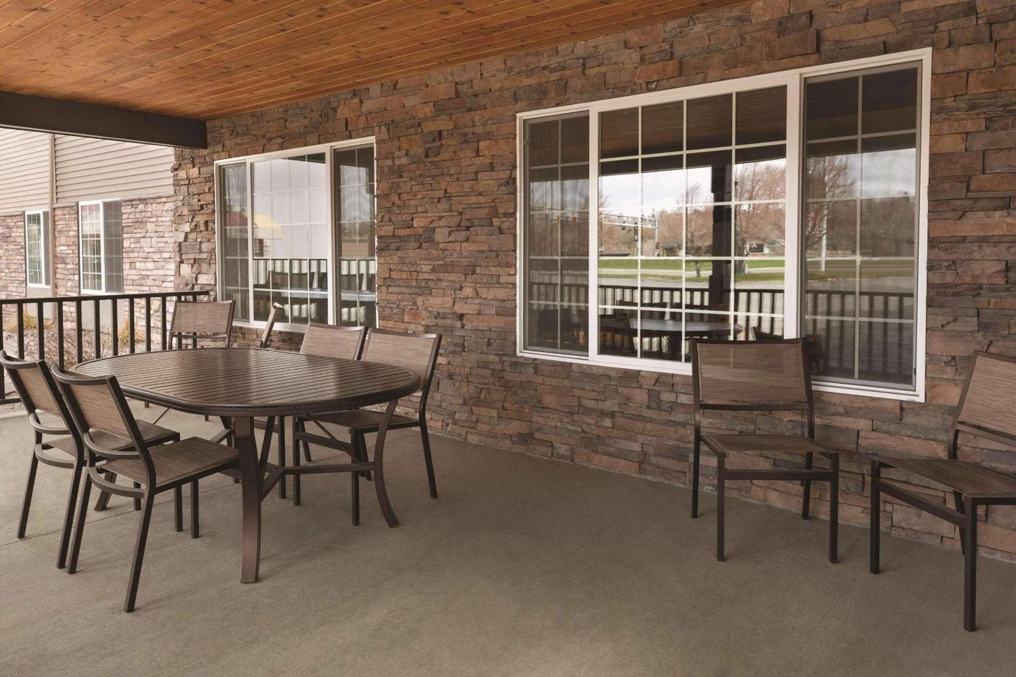 Country Inn & Suites By Radisson, Billings, Mt Bagian luar foto